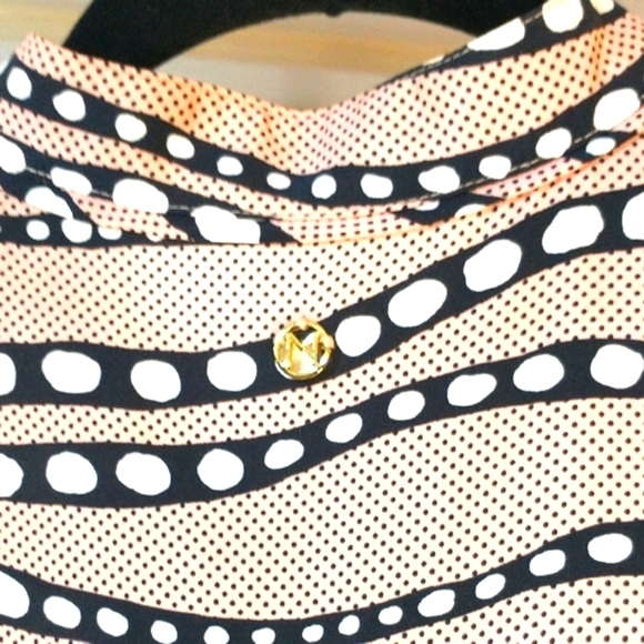 Marie Oliver Black and Pink Peplum Tie Tassel Front Blouse EUC 100% Silk. (G) - Picture 7 of 7